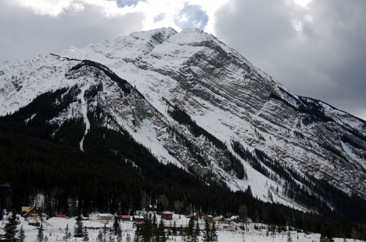 30 Mount Dennis And Field In Yoho In Winter